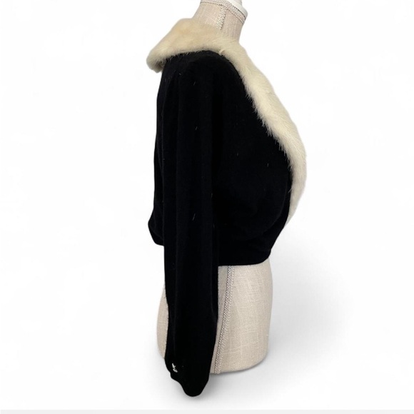 Black Cashmere cropped cardigan jacket with cream mink fur collar - Picture 3 of 8